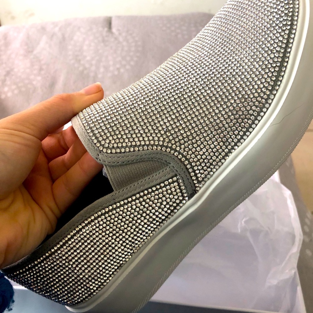 Steve Madden Rogue rhinestone slip one